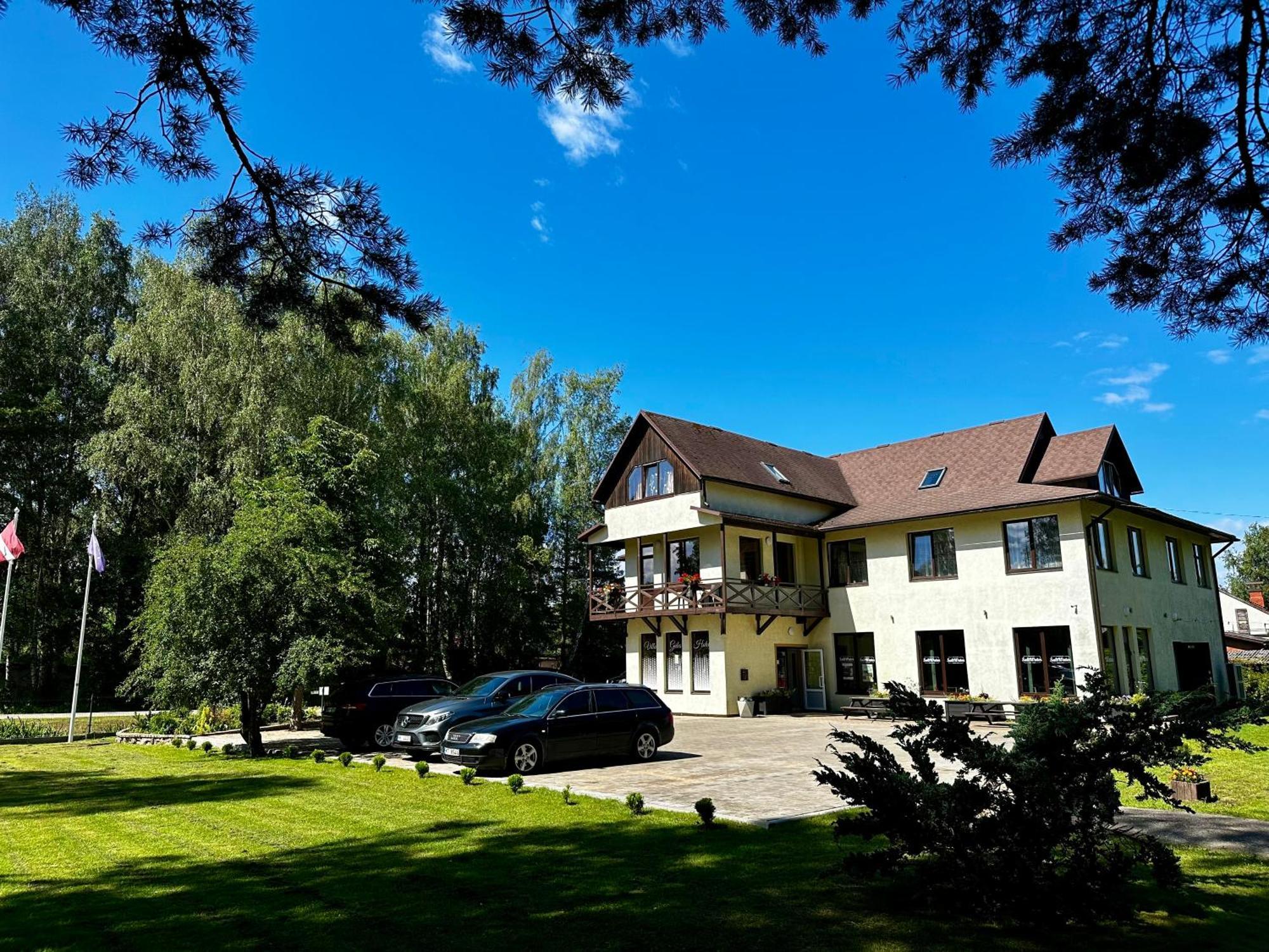 Villa Gales Hotel Саулкрасти Екстериор снимка